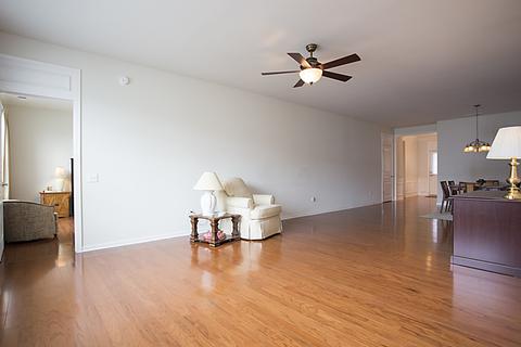 2822 Beacon Point Cir, Elgin, IL 60124 photo 9