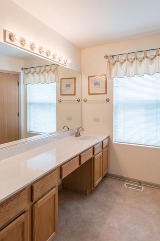 1951 Spinnaker Ct, Aurora, IL 60503 photo 12