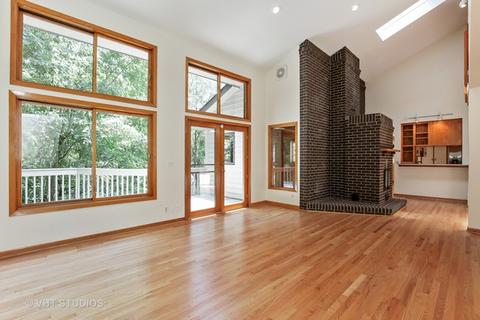 39 W169 Red Cloud Ln, Elgin, IL 60124 photo 4