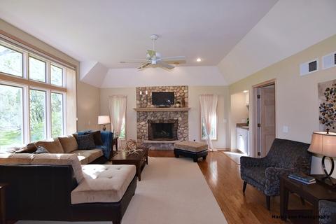 27 W301 Mack Rd, Wheaton, IL 60189 photo 14