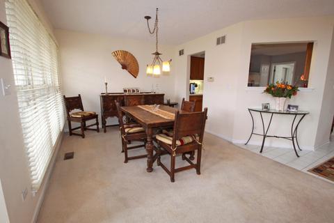 323 Cimarron Rd E Rd, Lombard, IL 60148 photo 6