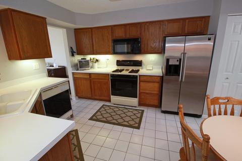323 Cimarron Rd E Rd, Lombard, IL 60148 photo 7