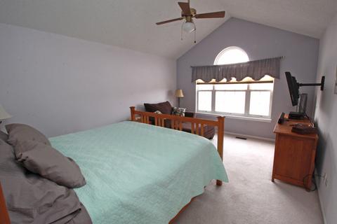 323 Cimarron Rd E Rd, Lombard, IL 60148 photo 13