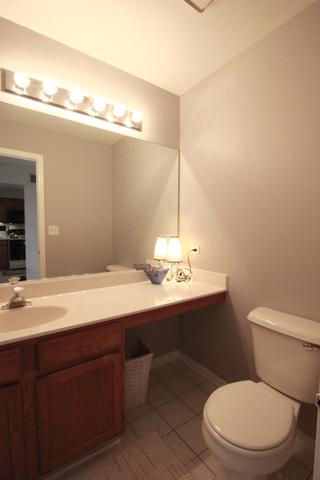 323 Cimarron Rd E Rd, Lombard, IL 60148 photo 19