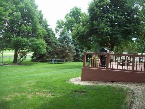 315 S Main St, Walnut, IL 61376 photo 4