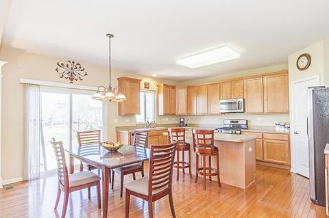 4370 Bunker Hill Dr, Algonquin, IL 60102 photo 8