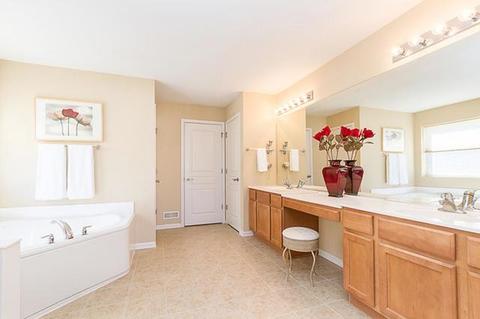 4370 Bunker Hill Dr, Algonquin, IL 60102 photo 14