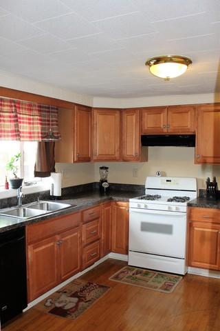823 Pine St, Ottawa, IL 61350 photo 7