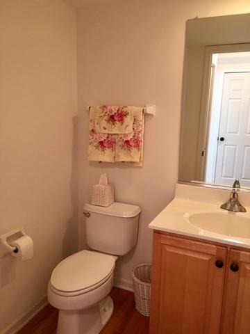 1290 Horseshoe Ct, Bartlett, IL 60103 photo 9