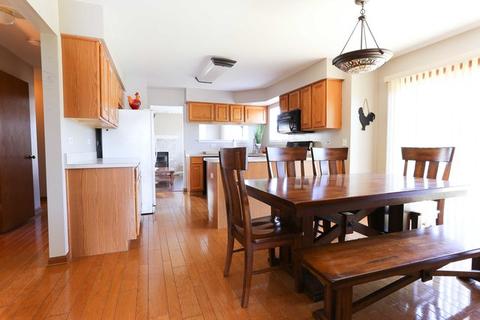2754 Olympic Ct, Aurora, IL 60503 photo 6