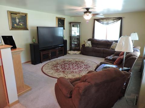 260 S 1st St, Kankakee, IL 60901 photo 4
