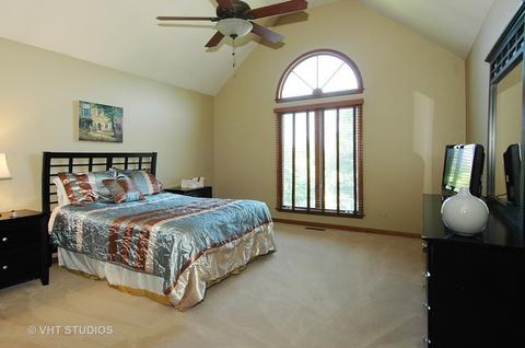 800 Fairway View Dr, Algonquin, IL 60102 photo 15