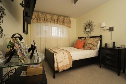 411 S Wolf Rd, Wheeling, IL 60090 photo 8