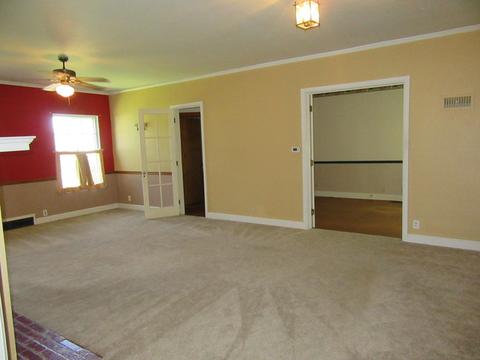 202 W Jefferson St, Danforth, IL 60930 photo 5