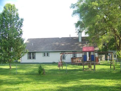 12306 Jacob Ave, Hebron, IL 60034 photo 2