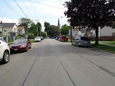 222 5th St, Aurora, IL 60505 photo 2