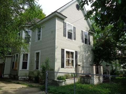 222 5th St, Aurora, IL 60505 photo 1