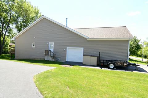3511 W Beach Dr, Mchenry, IL 60050 photo 2