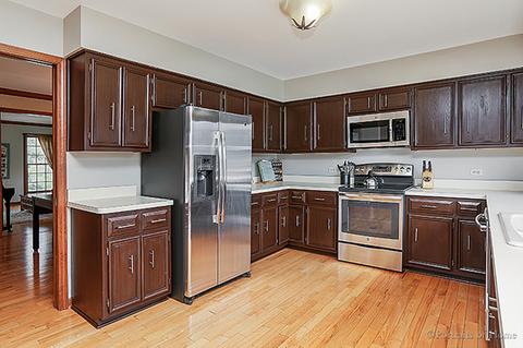 1 S731 Carrol Gate Rd, Wheaton, IL 60189 photo 5