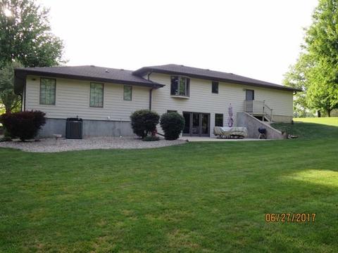 31 Wright Dr, Utica, IL 61373 photo 2