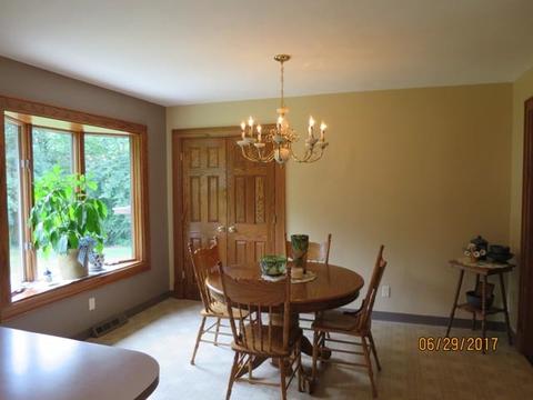 31 Wright Dr, Utica, IL 61373 photo 7