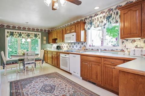 18718 Ridge Ln, Marengo, IL 60152 photo 4