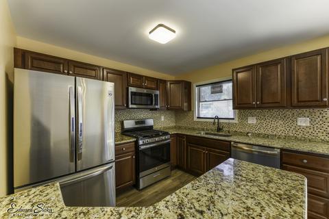 4515 Clearview Dr, Mchenry, IL 60050 photo 6