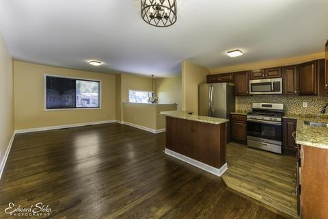4515 Clearview Dr, Mchenry, IL 60050 photo 3