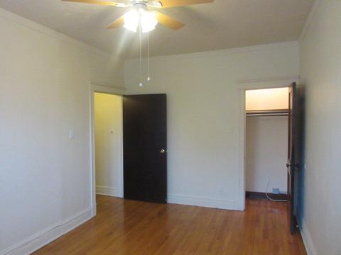 358 E 70th St, Chicago, IL 60637 photo 11