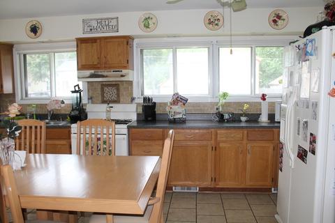 624 2nd Ave, Aurora, IL 60505 photo 7
