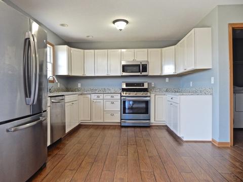 196 E Division St, Manteno, IL 60950 photo 11