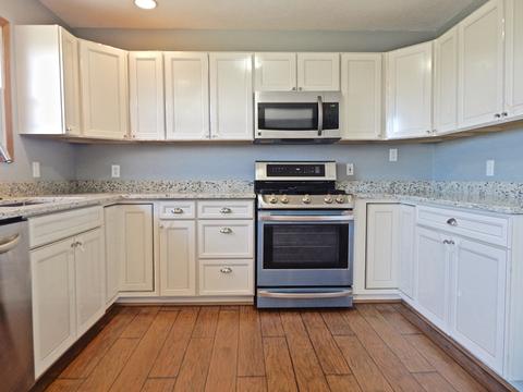 196 E Division St, Manteno, IL 60950 photo 13