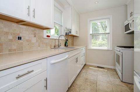 1624 E Forest Ave, Des Plaines, IL 60018 photo 4