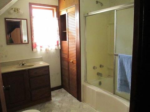 628 Henry St, Peru, IL 61354 photo 6
