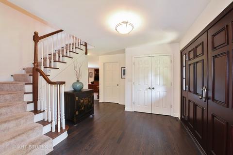 8400 Dolfor Cv, Burr Ridge, IL 60527 photo 2
