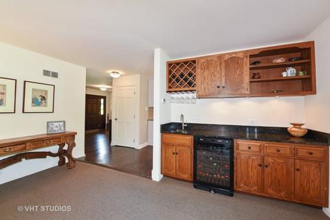 8400 Dolfor Cv, Burr Ridge, IL 60527 photo 10