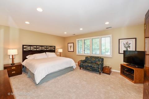 8400 Dolfor Cv, Burr Ridge, IL 60527 photo 14