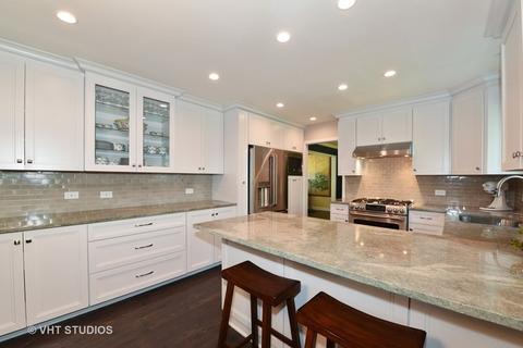 8400 Dolfor Cv, Burr Ridge, IL 60527 photo 4