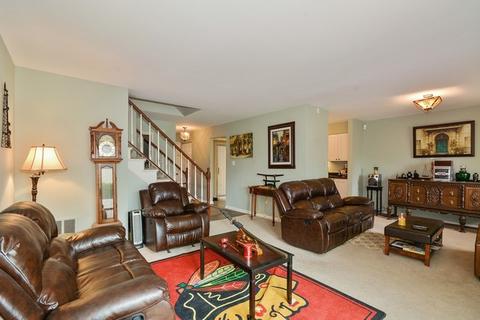 868 Heatherbrook Ct, Wheaton, IL 60189 photo 3