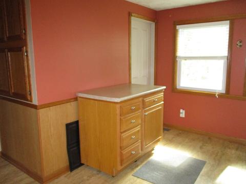 129 E 7th St, Spring Valley, IL 61362 photo 9