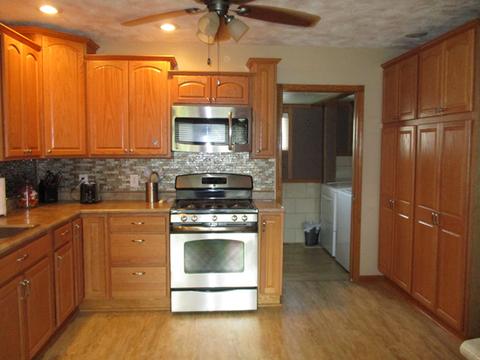 129 E 7th St, Spring Valley, IL 61362 photo 5