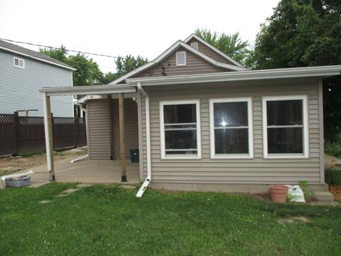 129 E 7th St, Spring Valley, IL 61362 photo 2