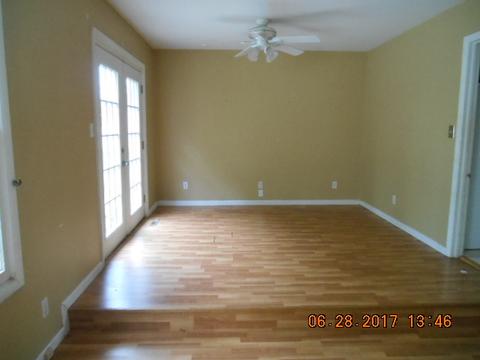 4512 Front Royal Dr, Mchenry, IL 60050 photo 3
