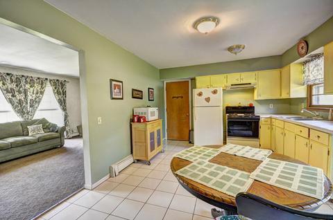 609 N John St, Mchenry, IL 60050 photo 4