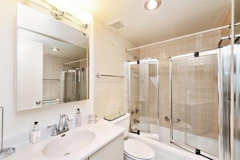175 E Delaware Pl #4714, Chicago, IL 60611 photo 10