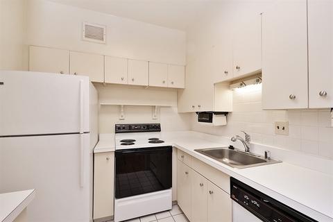 175 E Delaware Pl #4714, Chicago, IL 60611 photo 7