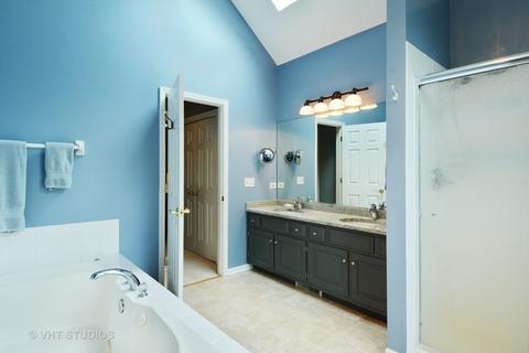 1375 Cranbrook Cir, Aurora, IL 60502 photo 14