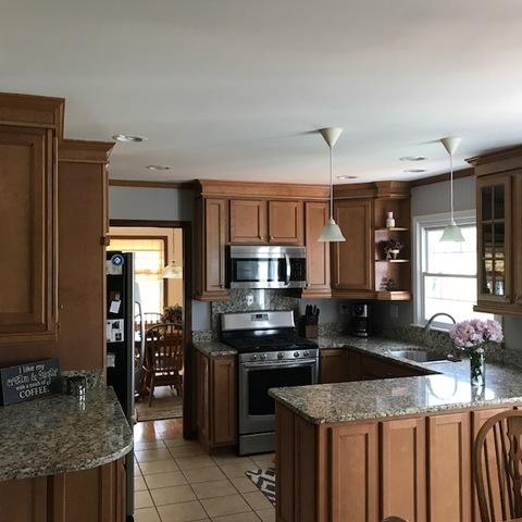 260 Little John Ct, Bartlett, IL 60103 photo 2