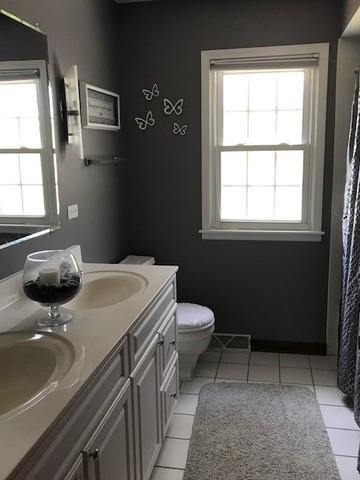 260 Little John Ct, Bartlett, IL 60103 photo 8