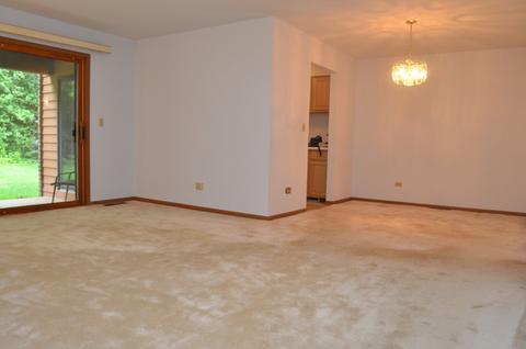 735 Waverly Dr #A, Elgin, IL 60120 photo 4